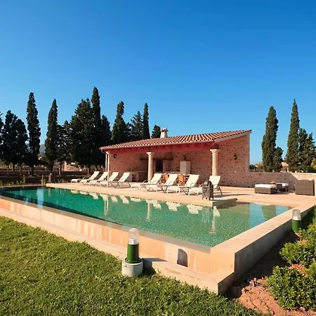 Fantastic Fiol 3 Bedrooms Perfectly Located Between And Puerto Pollenca